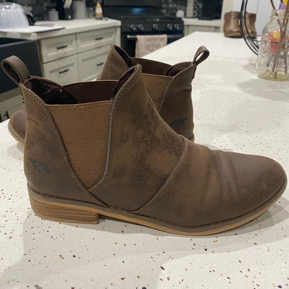 Shoes - Rocket Dog Ankle Boots